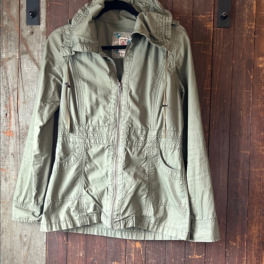 Decree Olive Green Women's Jacket
